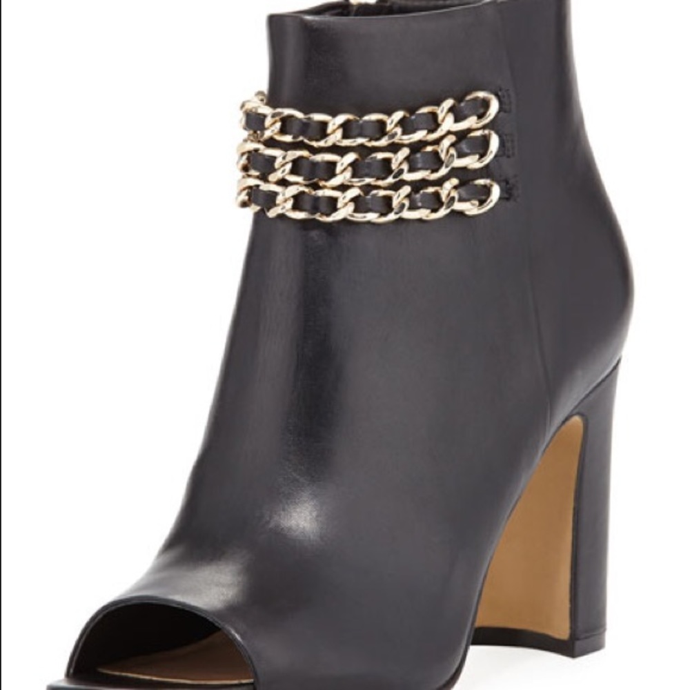 Karl Lagerfeld leather bootie